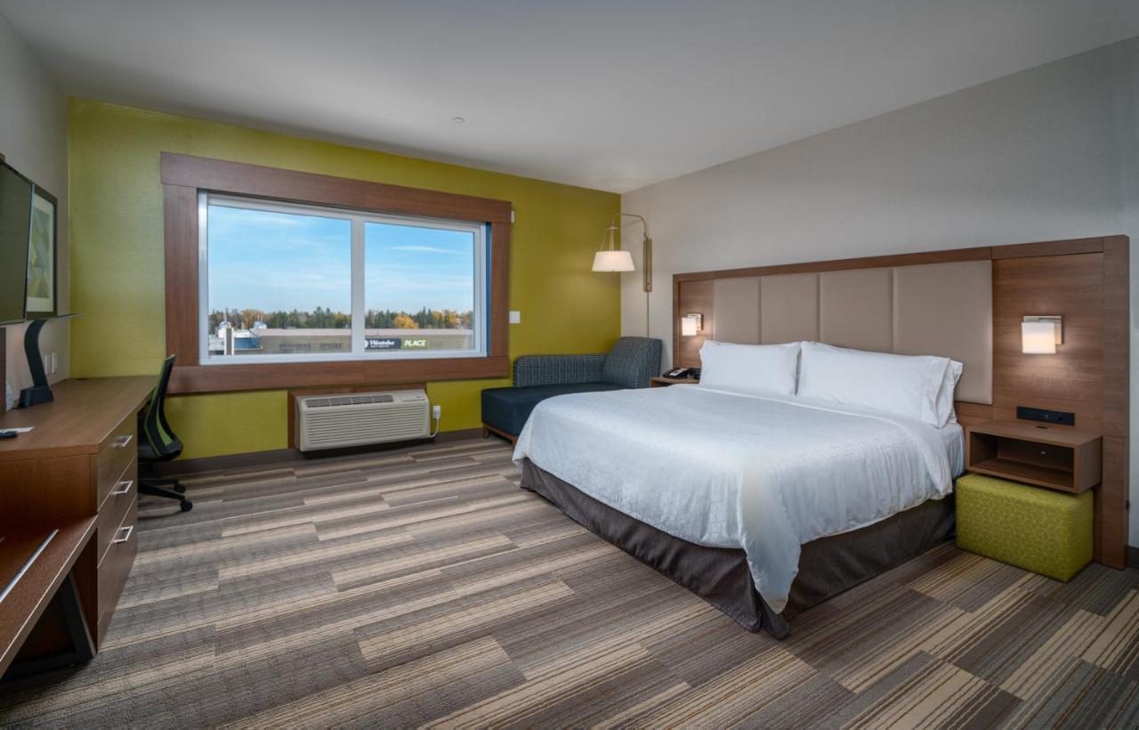 Holiday Inn Express & Suites - Brandon By Ihg エクステリア 写真