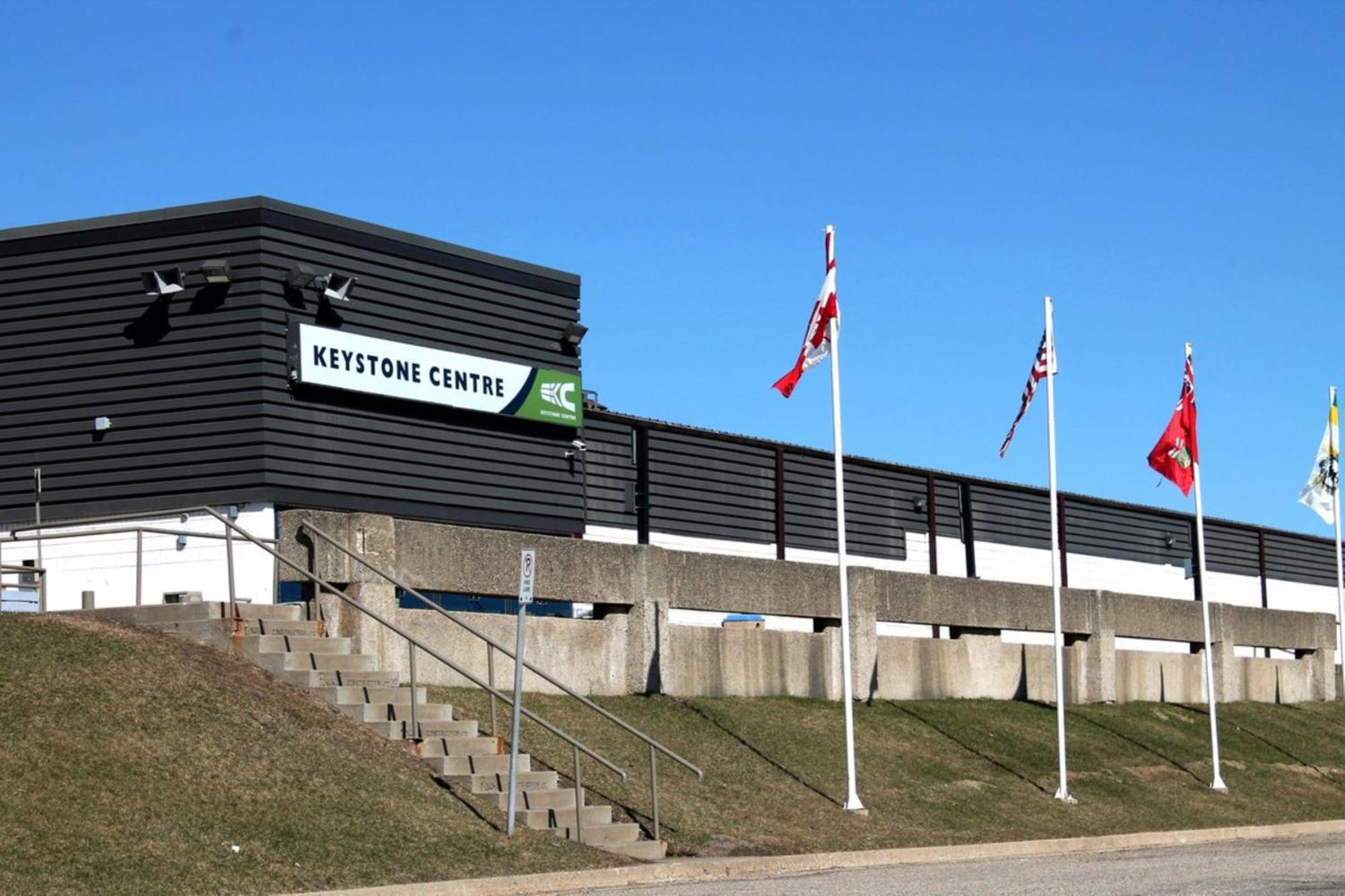 Holiday Inn Express & Suites - Brandon By Ihg エクステリア 写真